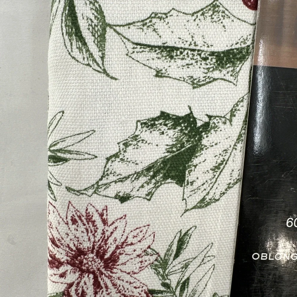 Lauren Ralph Lauren Tablecloth Holly Mistletoe Red Poinsettia Christmas 60 x 84